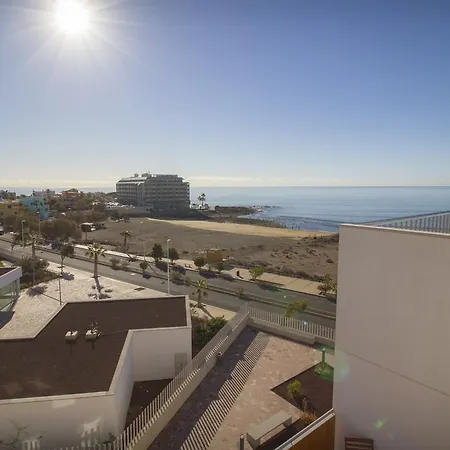 公寓 The Sunrise & Seaview Penthouse - By Medano4you *